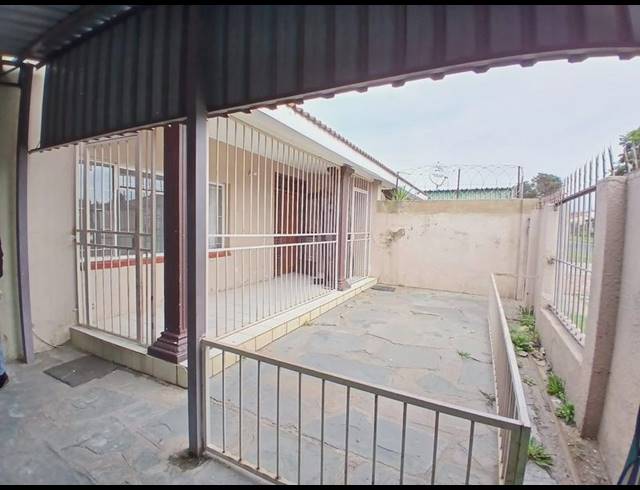 BUSINESS FOR SALE IN BOKSBURG NORTH